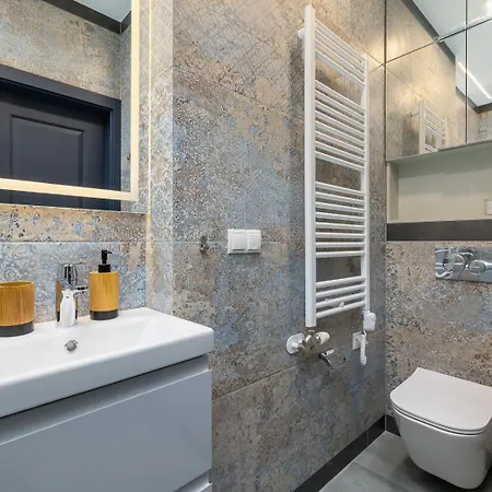 - Augustianska 1 Street קרקוב